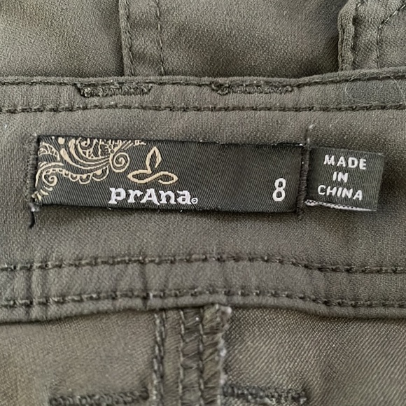 prana shorts, size 8 - Picture 6 of 7
